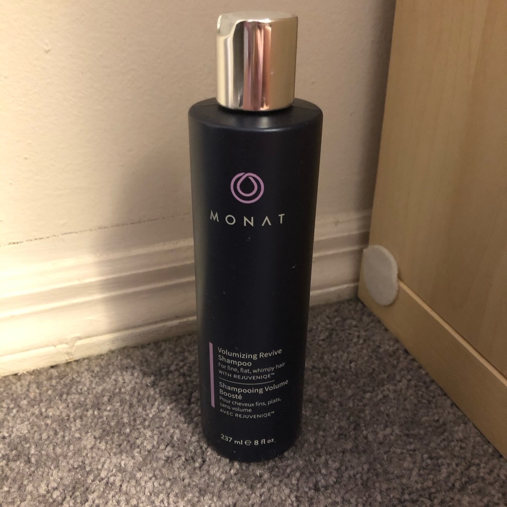 MONAT Volumizing Revive Shampoo with REJUVENIQUE